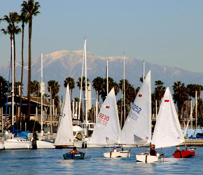 Sabots started first and led for a little while © Rich Roberts